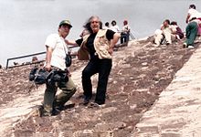 Erkan Umut & Baris Manco in Mexico 1998.jpg