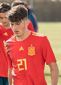 Espana-escocia-sub19-45 (47097910051) (rognée) .jpg