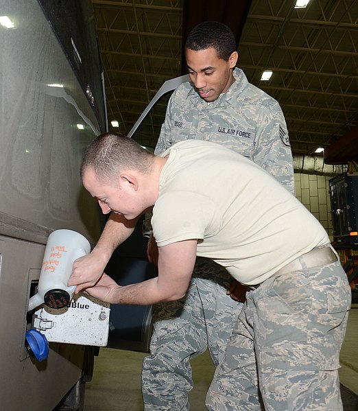 File:Every great Airman needs a great leader 150206-F-FE537-011.jpg