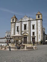 Kostel San Antonio Abad, na náměstí Plaza de Giraldo, v centru města Évora.