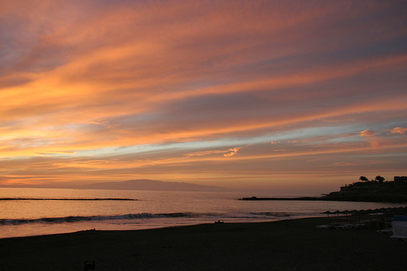 File:Fanabe Beach sunset B (396645346).jpg