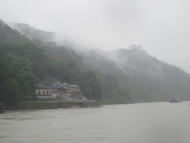 File:Feilai Temple in Qingyuan2.jpg