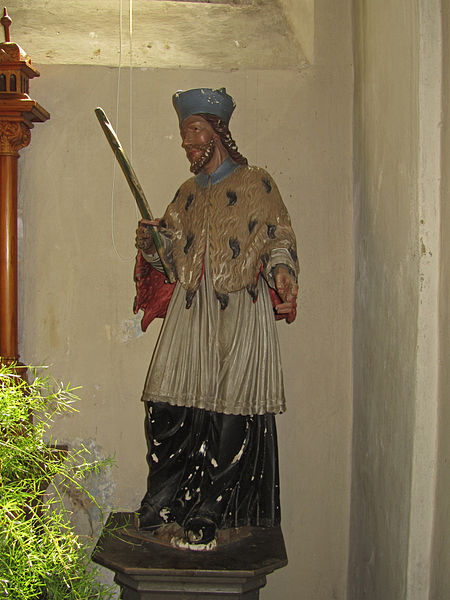 File:Figur des Johannes Nepomuk in der Pfarrkirche hl. Michael in Kirchbach.jpg