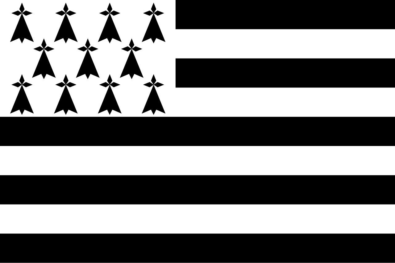 1280px-Flag_of_Brittany_%28Gwenn_ha_du%29.svg.png