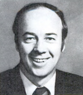 Floyd Fithian American politician