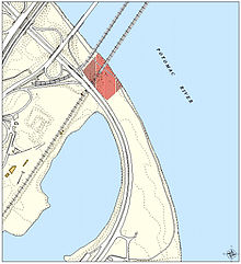 A map of the site of Fort Jackson as it exists today. The George Washington Memorial Parkway is the roadway to the south of the site of Fort Jackson, which is shaded in red. The CSX railroad bridge runs directly through the site. Fort Jackson Site today.jpg