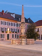 Brunnen Place de l'Hotel-de-Ville Thonon 04.jpg