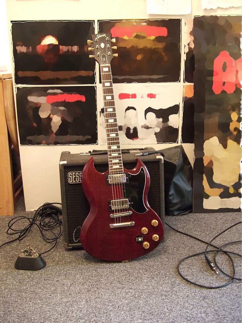 Gibson Exclusive SG Standard '61 Electric Guitar (with Case)