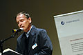 Goran Sonnevi, vinnare av Nordiska radets litteraturpris laser ur sin bok Oceanen under bokmassan i Goteborg 2006 (1).jpg