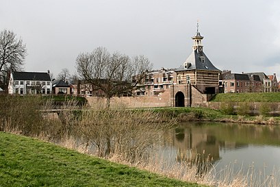 Hoe gaan naar Dalempoort met het openbaar vervoer - Over de plek