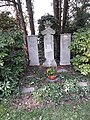Grabstätte Reimut Jochimsen (Familiengrab), Hauptfriedhof Freiburg (Breisgau).jpg