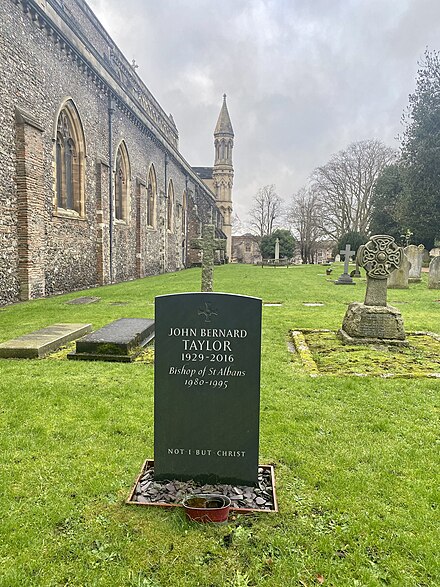 Taylor's grave in the grounds of St Albans Cathedral in 2021