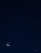 Photograph of Jupiter and Saturn with the Moon on 16 December 2020