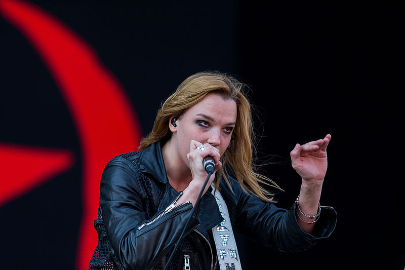 File:Halestorm - Rock'n'Heim 2015 - 2015235134629 2015-08-23 Rock'n'Heim - Sven - 1D X - 0293 - DV3P2963 mod.jpg