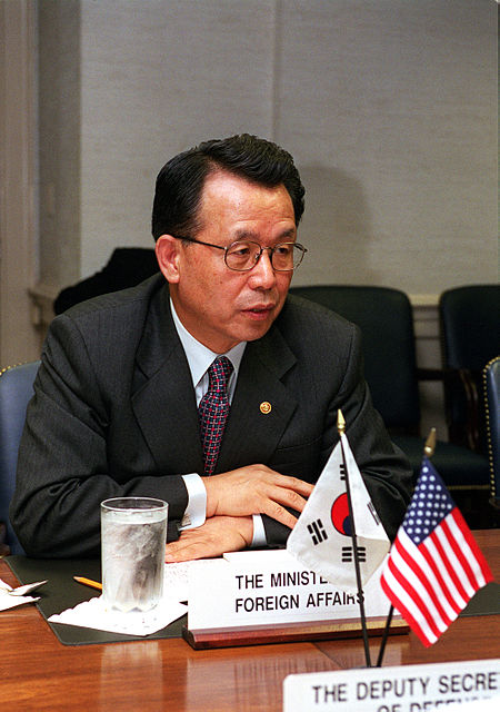 Han Seung-soo.jpg