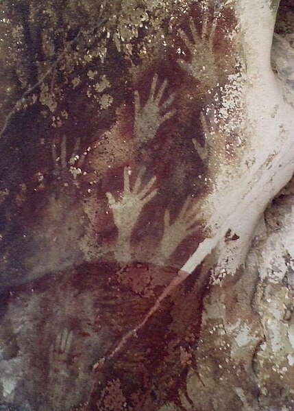 File:Hands in Pettakere Cave detail.jpg