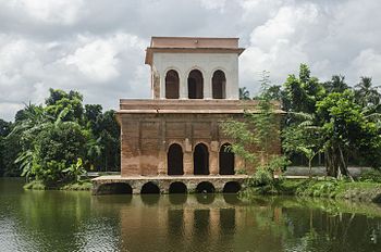 Hawa Khana, Puthia, Rajshahi, Bangladesh. Photograph: Maun Sarwar Licensing: CC-BY-SA-4.0