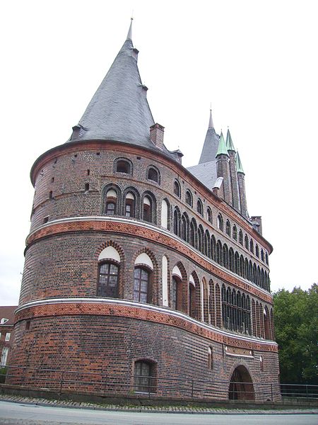 File:Holstentor Sep08-4.jpg