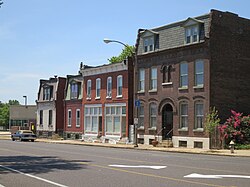 Homes On Broadway In Marine Villa.jpg