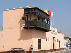 Balcón histórico en Huaura, lugar donde en el mes de noviembre 1820, el Generalisimo José de San Martín proclamó la independencia del Perú.