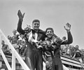 Siegerehrung in Assen 1964: Read (rechts) und Jim Redman
