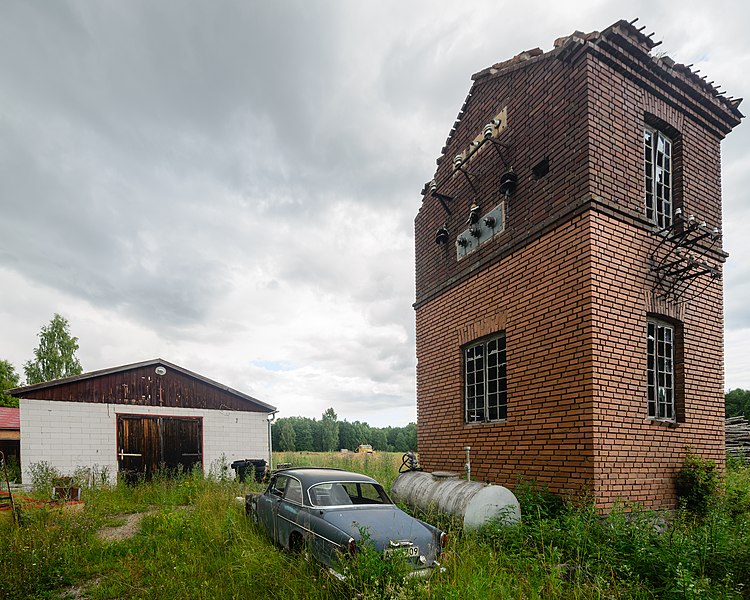 File:Hundhagen tegelbruk July 2019 15.jpg