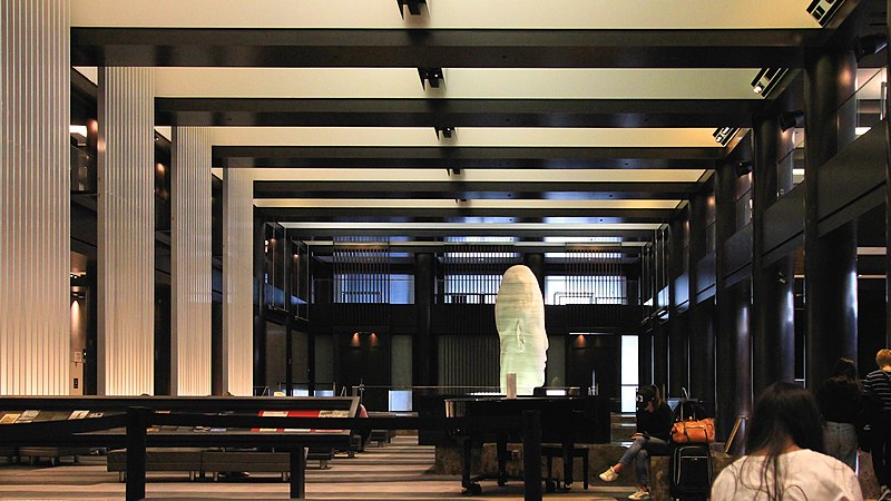 File:Hyatt Grand Central New York Lobby 2022.jpg