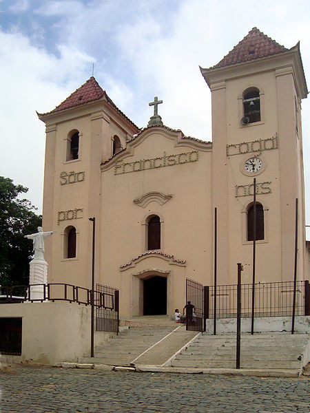 File:Igreja Matriz de Aratuba.JPG