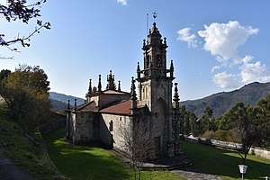 Igrexa de San Salvador de Manín - frontal.jpg