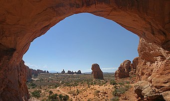 Inside Double arch view, Arches NP - September 2004.jpg