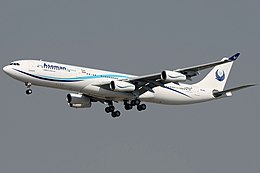 Iran Aseman Airlines Airbus A340-311 lądujący na lotnisku Mehrabad.jpg