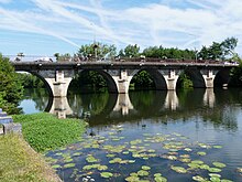 Isle Montpon-Ménestérol pont D708 aval.jpg