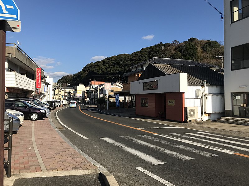 File:Japan National Route 204 near Tabira Port 2.jpg