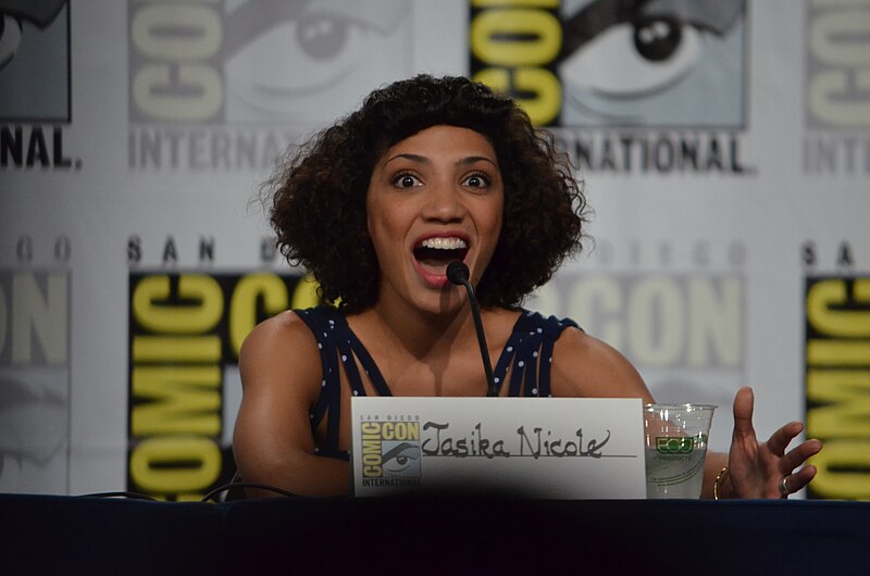 File:Jasika Nicole Comic-Con 2012.jpg