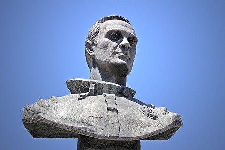 145. Vladimir Janibekov bust, Yakkasaray author - Alla Gajeva