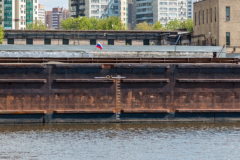 File:Kapitan Shitov in Khimki Reservoir 2016-05-10 Pic 10.JPG