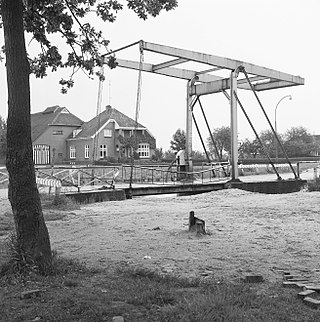 <span class="mw-page-title-main">Nieuw-Weerdinge</span> Village in Drenthe, Netherlands