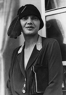 Katharine Cornell 1927.jpg