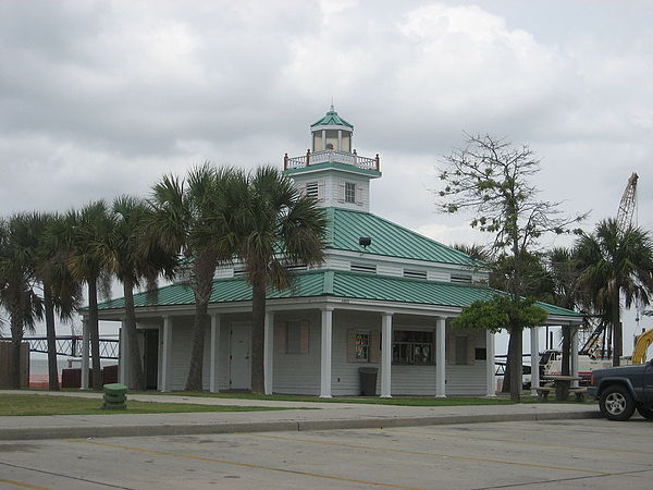 Lighthouse concession stand at Kenner's Laketown development