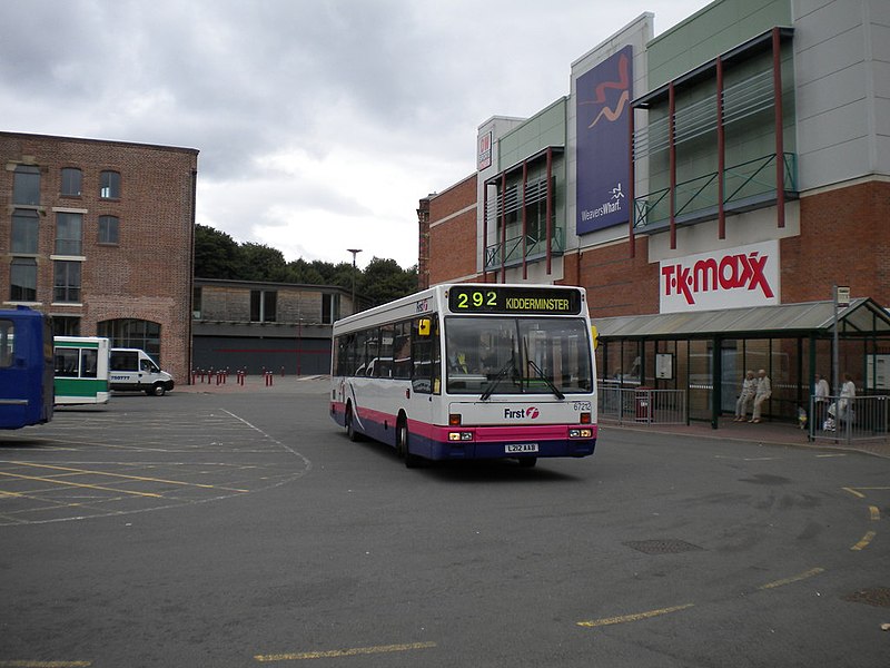 File:Kidderminster bus station (3) - geograph.org.uk - 2984565.jpg