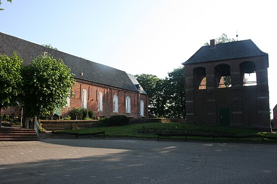 Gesamtansicht der Kirche Victorbur