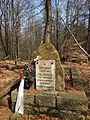 Pamätník padlému partizánovi Ihnatovi Bielorusovi pri neoficiálne značenom chodníku