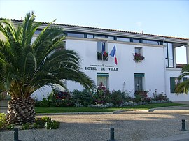 The town hall in Dolus-d'Oléron