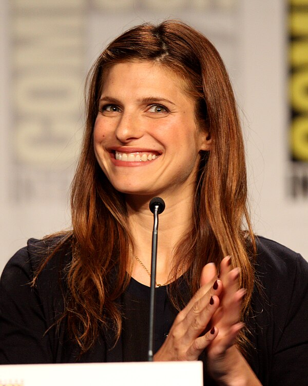 In 2011, Lake Bell experimented with directing by directing a short.