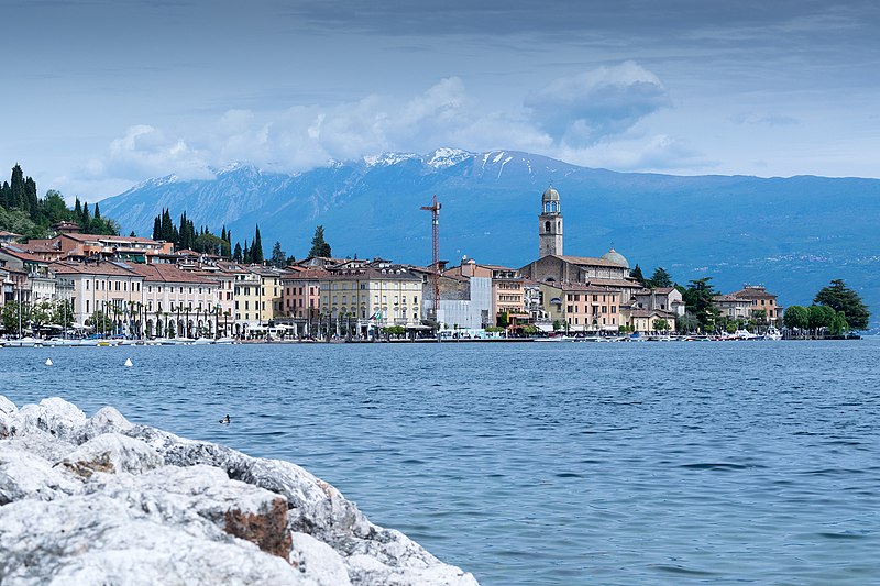 File:Lake Garda Italy (256526007).jpeg