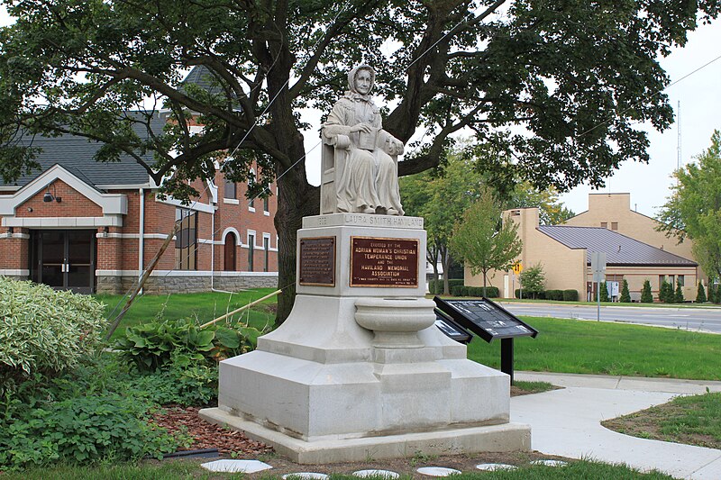 File:Laura Haviland Statue Lenawee County Historical Museum Adrian Michigan.JPG