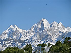 Vista de la banda Loenpo a la derecha.