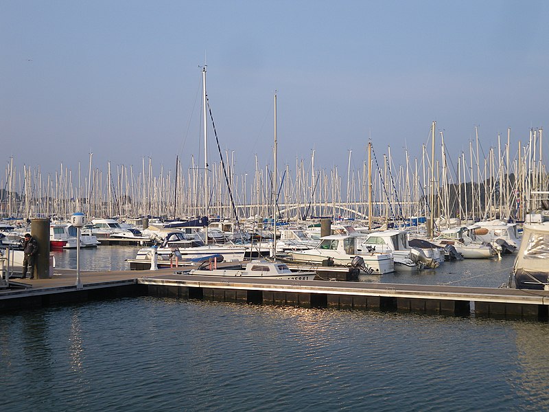 File:Le port de la trinité sur mer - panoramio.jpg