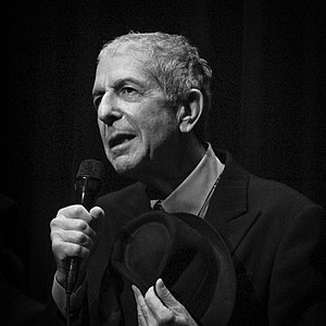 Leonard Cohen concert of the 2008 tour.jpg