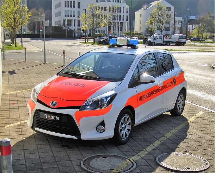 File:Liechtenstein Police traffic instructor (Verkehrsinstruktion).jpg